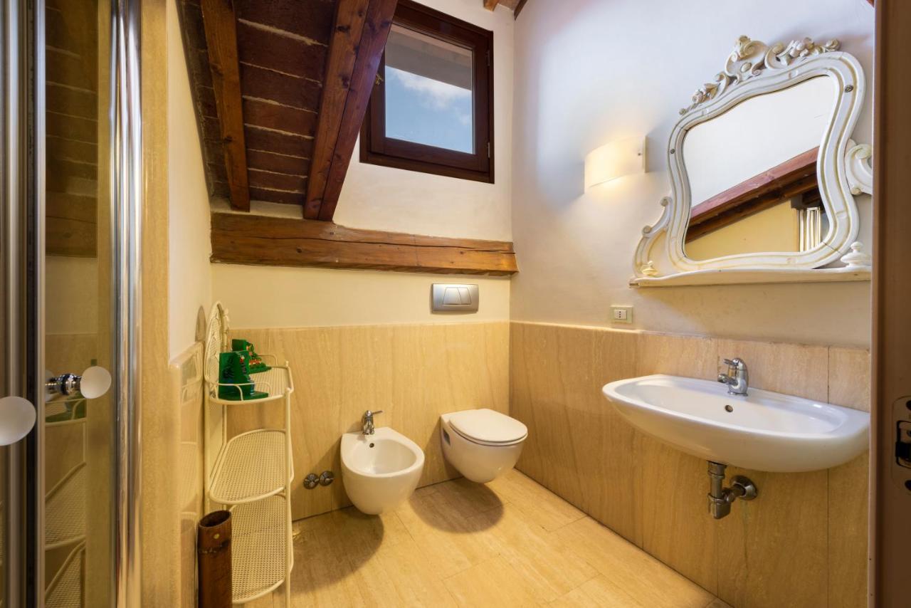 Apartamento Nella Torre Del Poschi Penthouse With Roof Terrace Pisa Exterior foto