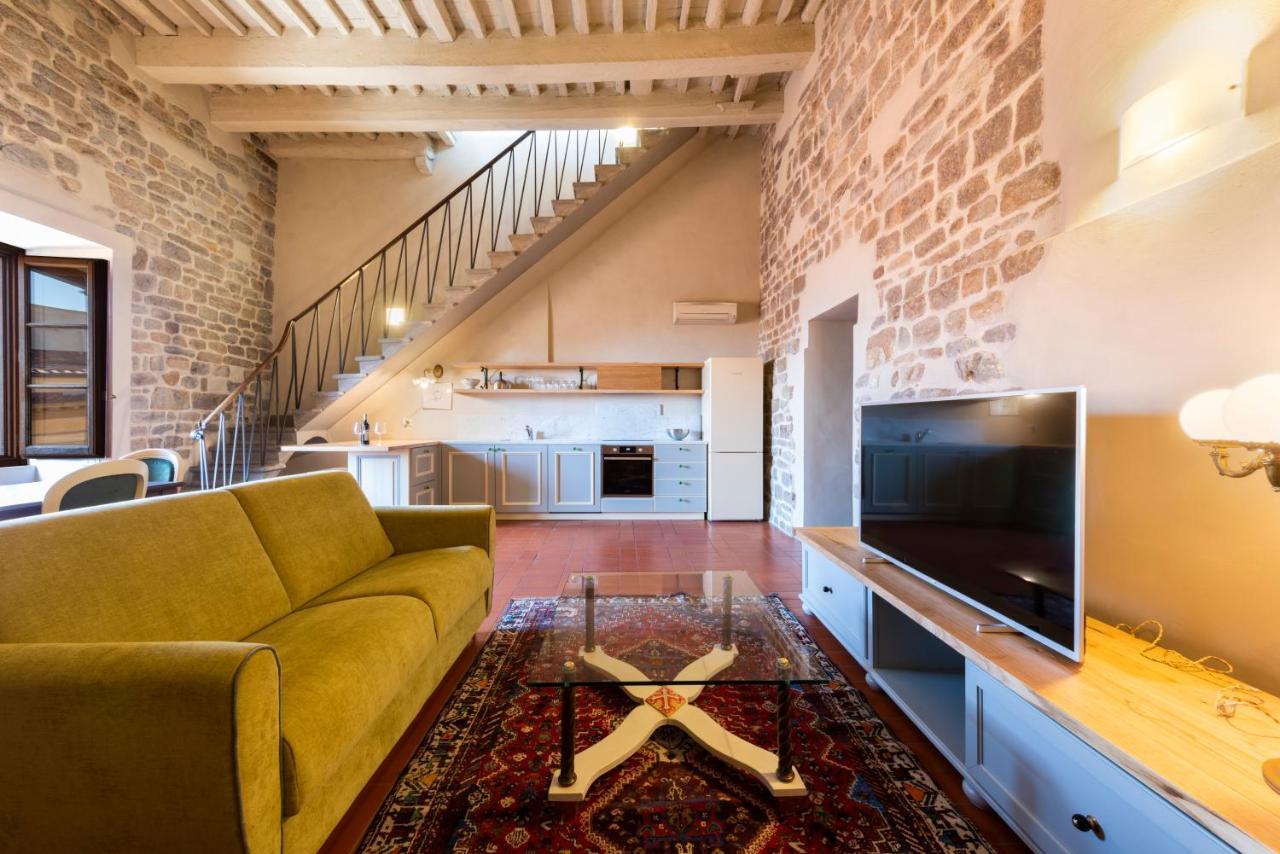 Apartamento Nella Torre Del Poschi Penthouse With Roof Terrace Pisa Exterior foto
