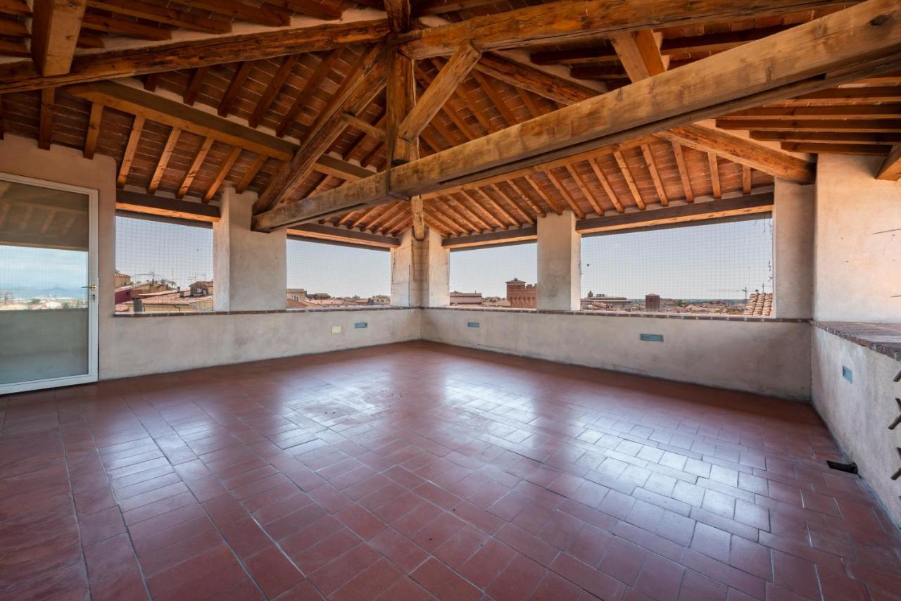 Apartamento Nella Torre Del Poschi Penthouse With Roof Terrace Pisa Exterior foto